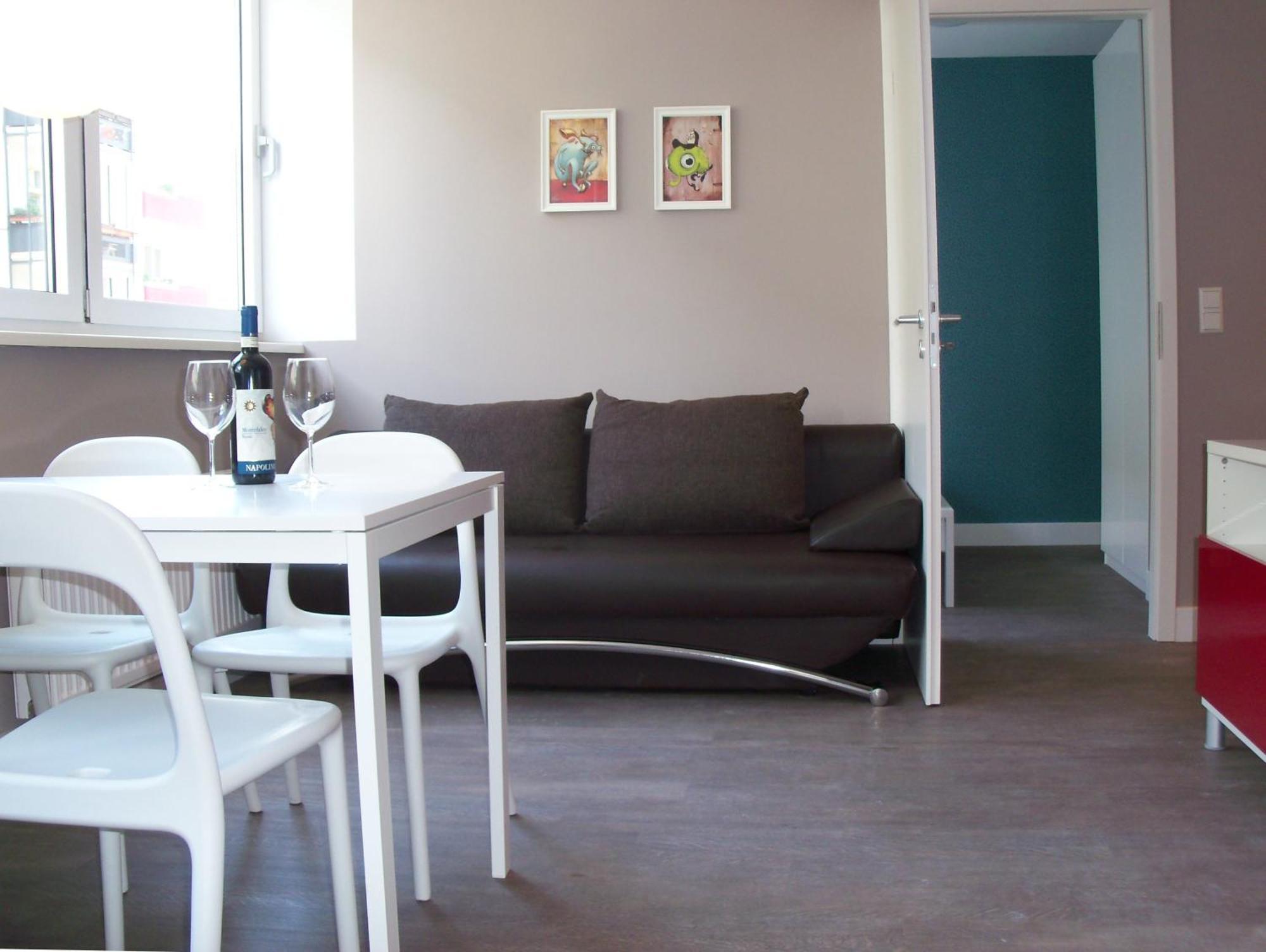 Apartmenthouse Berlin - Am Goerlitzer Park — Photos 1